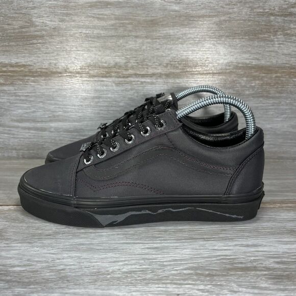 Vans x Women’s Harry Potter Deathly Hallows Old Skool Sneakers Size 7 - Picture 1 of 9